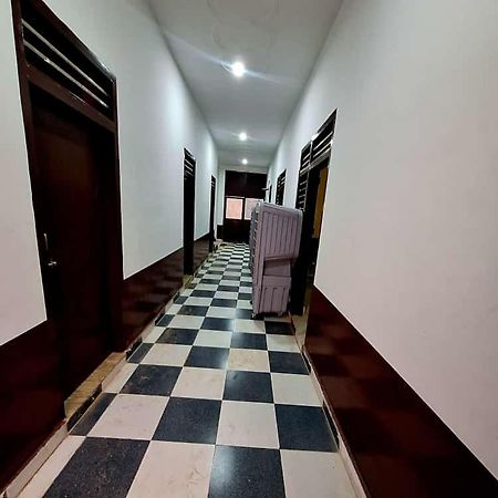 Satyakiran Hotel Bahora Kültér fotó