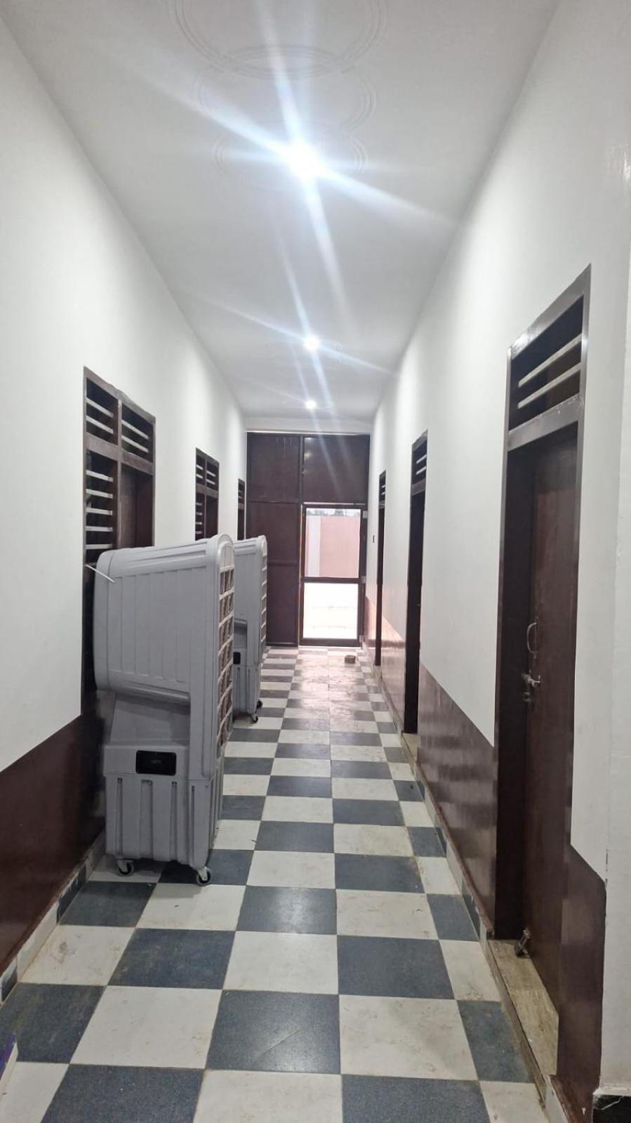 Satyakiran Hotel Bahora Kültér fotó